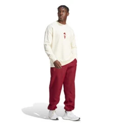 Adidas Manchester United 23/24 Lifestyle Crew Sweatshirt (Cream) 13 Adidas Manchester United 23/24 Lifestyle Crew Sweatshirt (Cream) -Sports-Football Apparel adidas manchester united 23 24 lifestyle crew swea 5