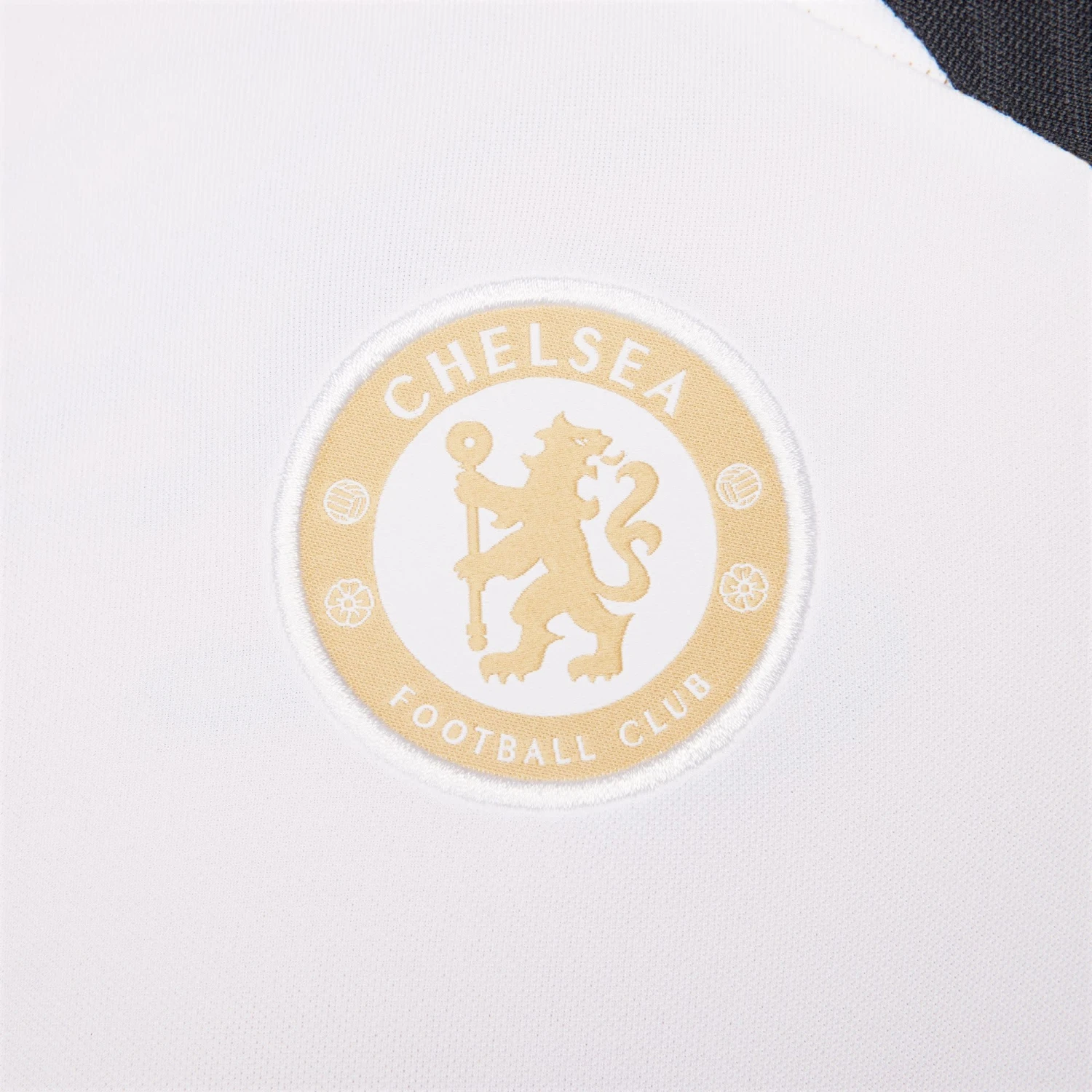 Nike Chelsea 23/24 Strike Training Jersey (White/Black/Gold) 7 Nike Chelsea 23/24 Strike Training Jersey (White/Black/Gold) - Image 5