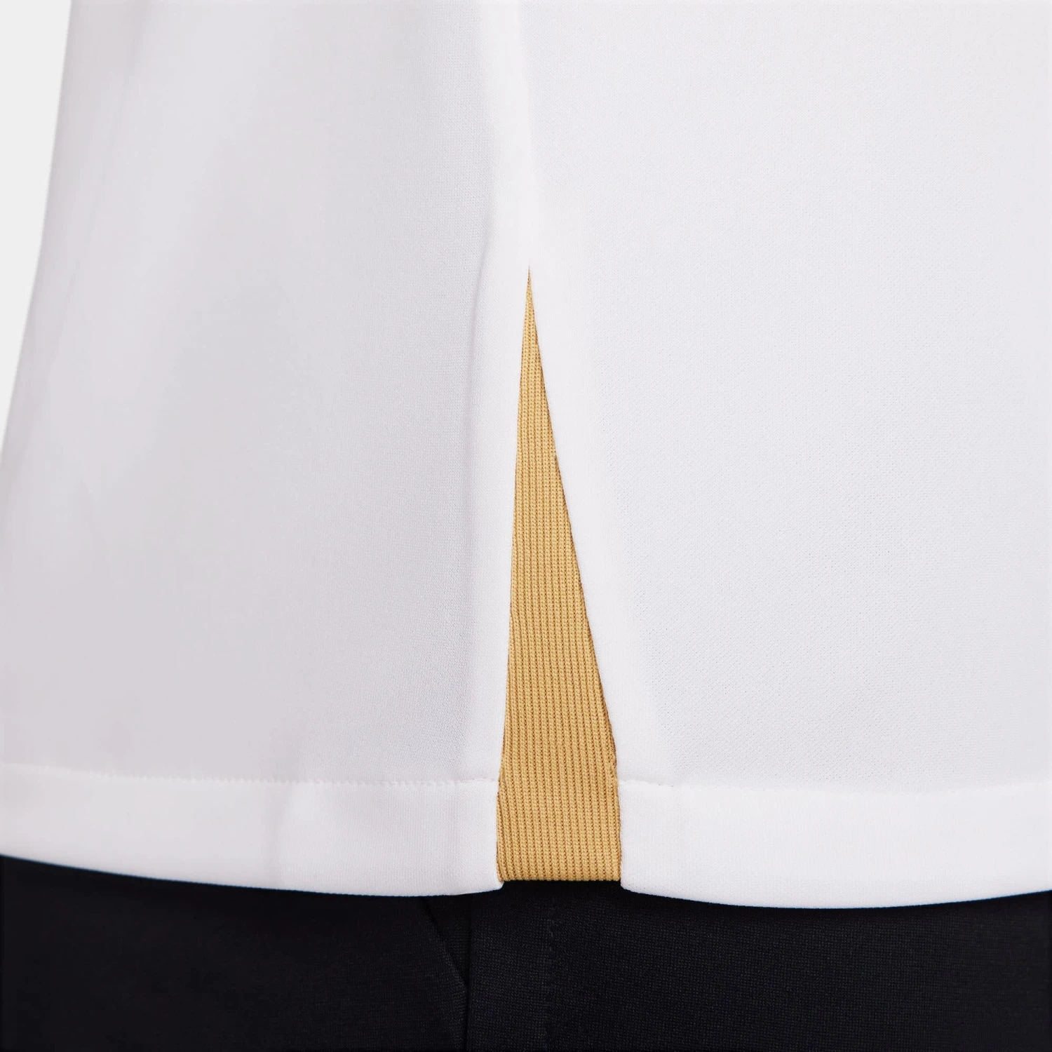 Nike Chelsea 23/24 Strike Training Jersey (White/Black/Gold) 10 Nike Chelsea 23/24 Strike Training Jersey (White/Black/Gold) - Image 8