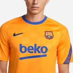 Nike FC Barcelona 21/22 Prematch Jersey (Orange/Blue) 10 Nike FC Barcelona 21/22 Prematch Jersey (Orange/Blue) -Sports-Football Apparel nike fc barcelona 21 22 prematch jersey orange blu 2