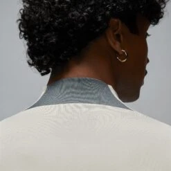 Nike PSG 23/24 Strike Drill Top 1/4 Zip (Stone) -Sports-Football Apparel nike psg 23 24 strike drill top 1 4 zip stone 3