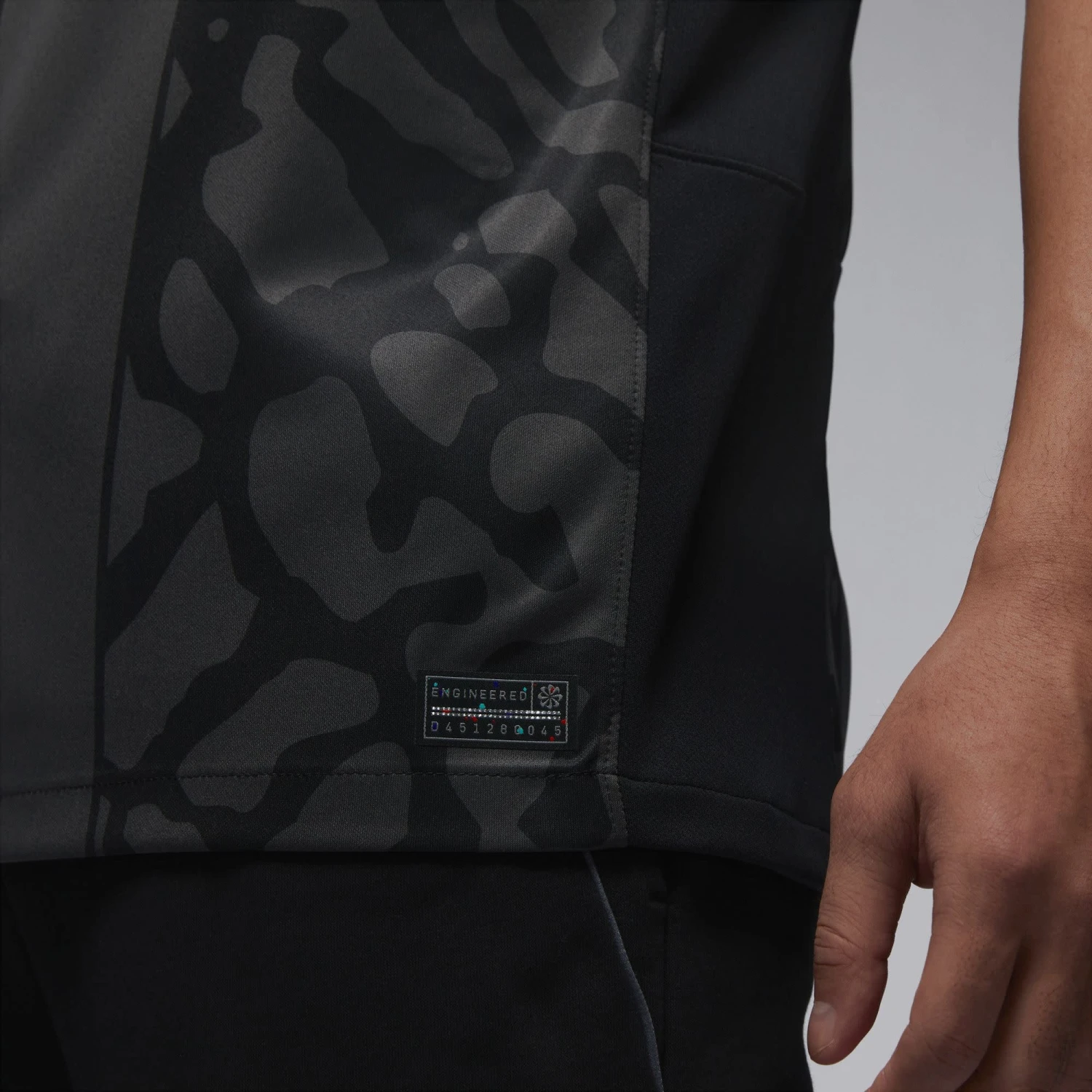 Nike PSG 23/24 Third Jersey (Black) 8 Nike PSG 23/24 Third Jersey (Black) - Image 6