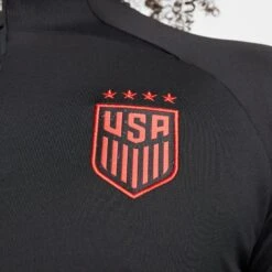 Nike USA 2023 USWNT Strike Drill Top (Black/Red) 13 Nike USA 2023 USWNT Strike Drill Top (Black/Red) -Sports-Football Apparel nike usa 2023 uswnt strike drill top black red 3